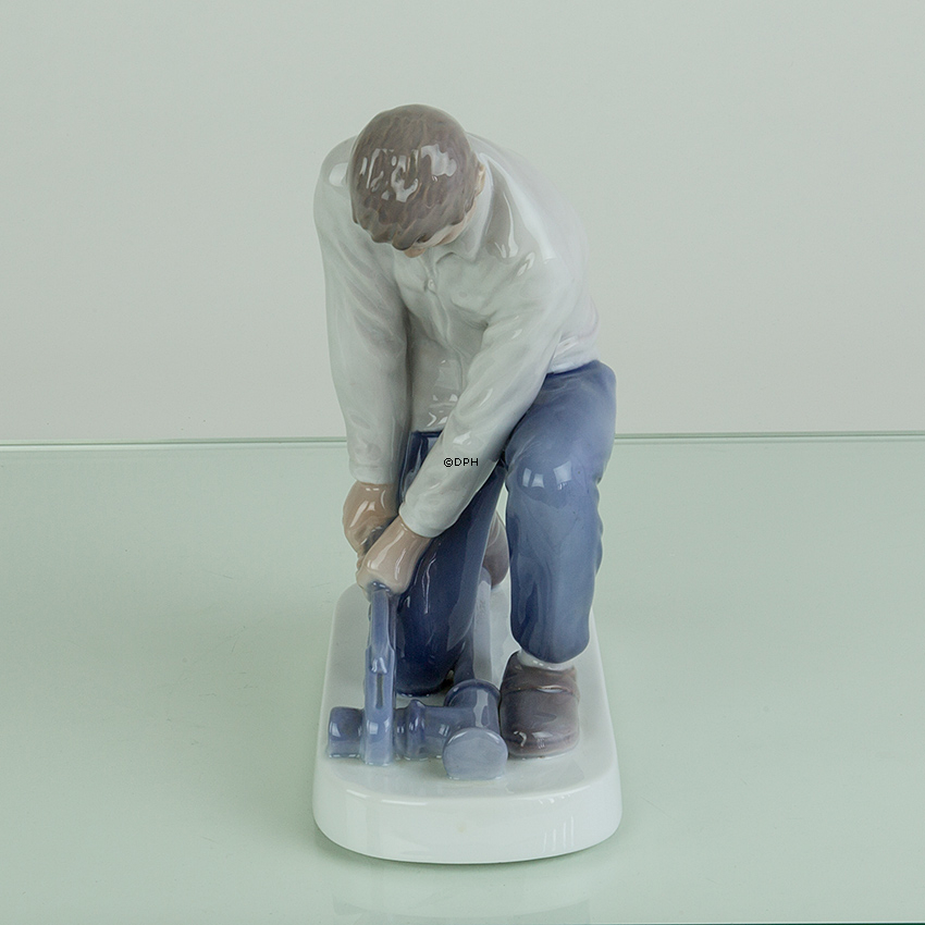 Rørlægger, Bing & Grøndahl figur af håndværker nr. 2432