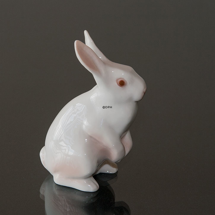 Stående hvid kanin, Bing & Grøndahl figur nr. 2443