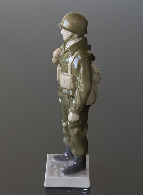 Soldat/Konstabel i hæren, Bing & Grøndahl figur nr. 2444