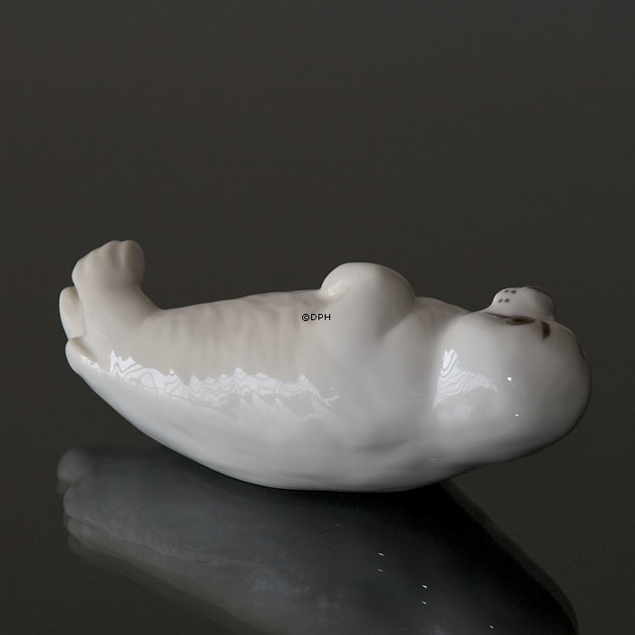 Sæl, Liggende på siden, Bing & Grøndahl figur nr. 543 eller 2472