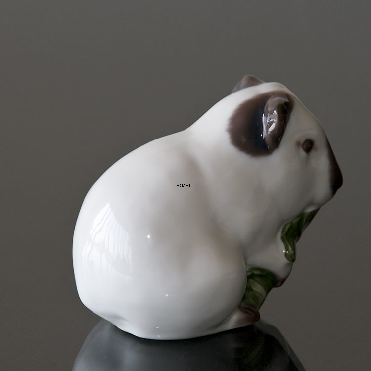 Marsvin, Bing & Grøndahl figur nr. 2489