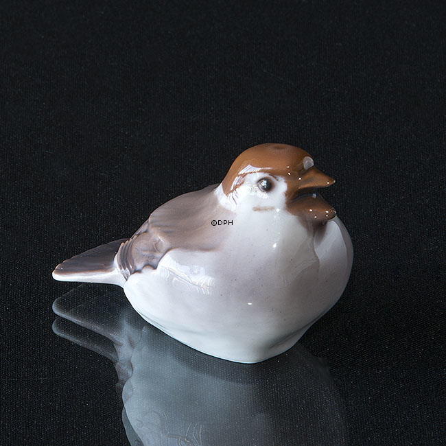 Oppustet spurv, Bing & Grøndahl figur af fugl nr. 2492