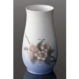 Vase med blomstergren, Bing & Grondahl nr. 250-5210