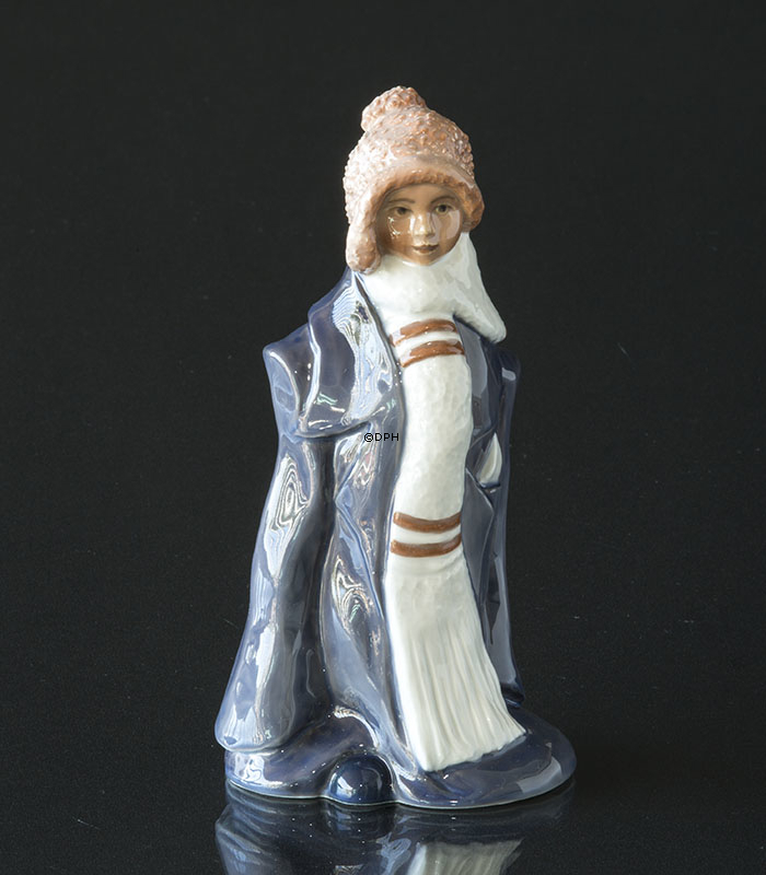 Udklædt dreng, Bing & Grøndahl figur nr. 2553