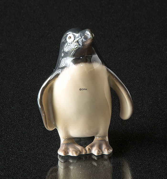 Lille Pingvin, Bing & Grøndahl figur nr. 2557