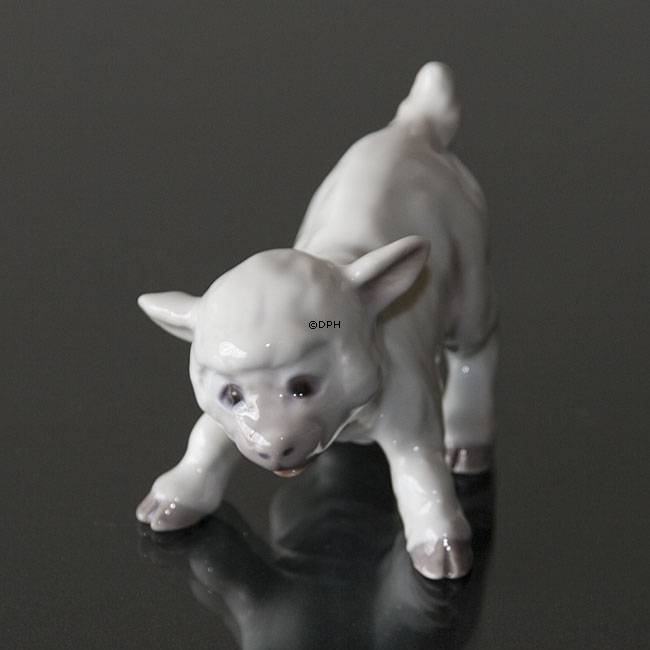 Lam, Bing & Grøndahl figur nr. 562 eller 2562