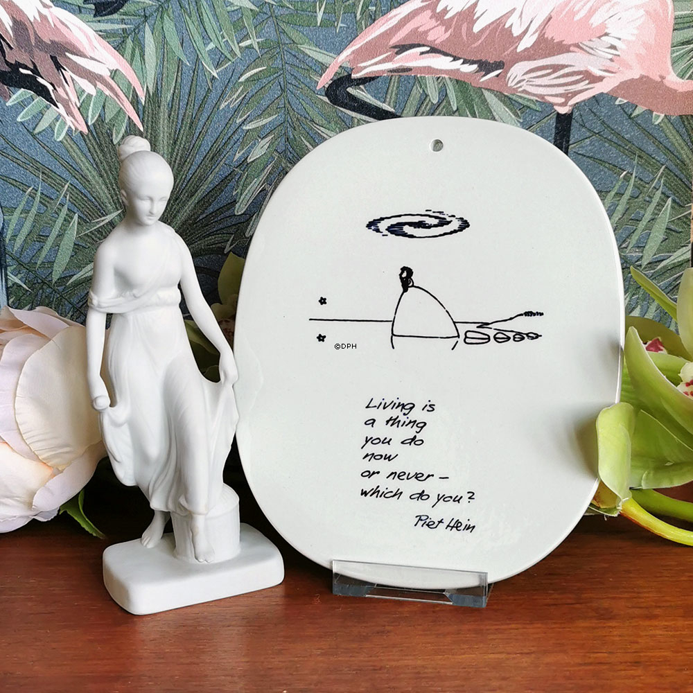 Dansende ung kvinde, Ballerina, Bing & Grøndahl Figur nr. 299797