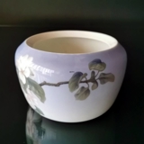 Bowl/herb pot with flowers/apple branches, Bing & Grøndahl no. 3050-17