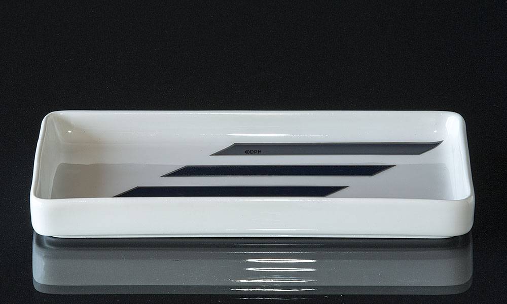 Skål med dekoration af Per Neergaard, Bing & Grøndahl nr. 361-1277