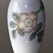 Vase med Blomst, Bing & Grøndahl nr. 365-5251