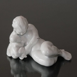 Woman with child, Bing & Grondahl figurine no. 29 or 4029