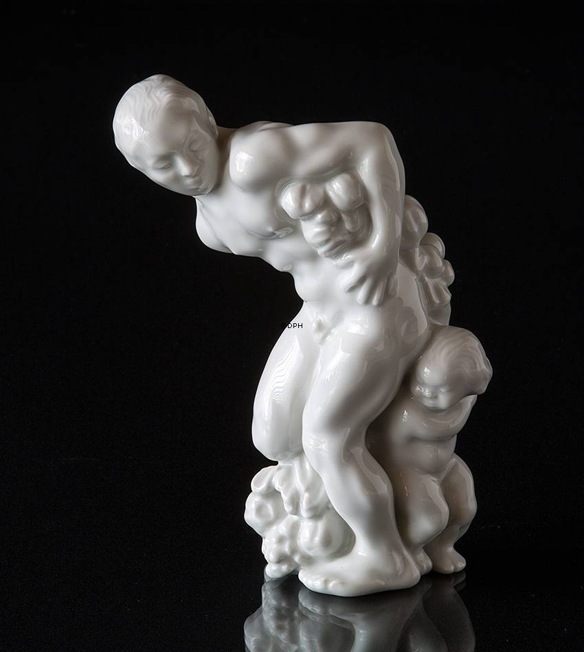 Mand og barn med overflødighed af frugt (Kain), Bing & Grøndahl figur nr. 4032