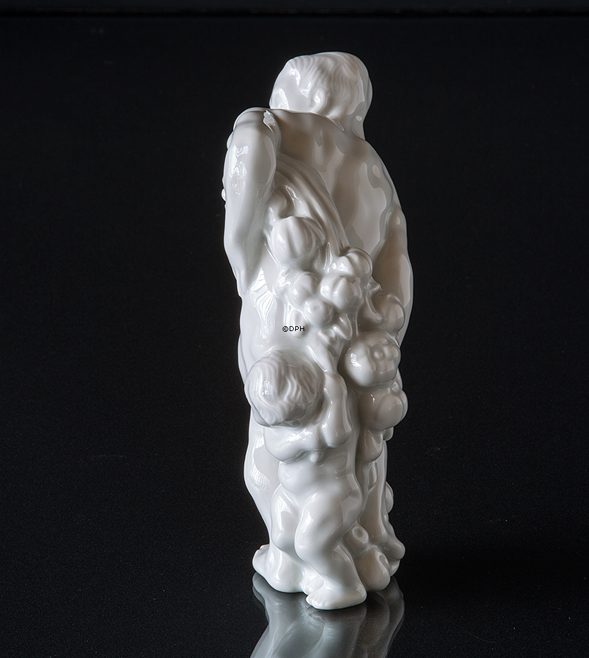 Mand og barn med overflødighed af frugt (Kain), Bing & Grøndahl figur nr. 4032