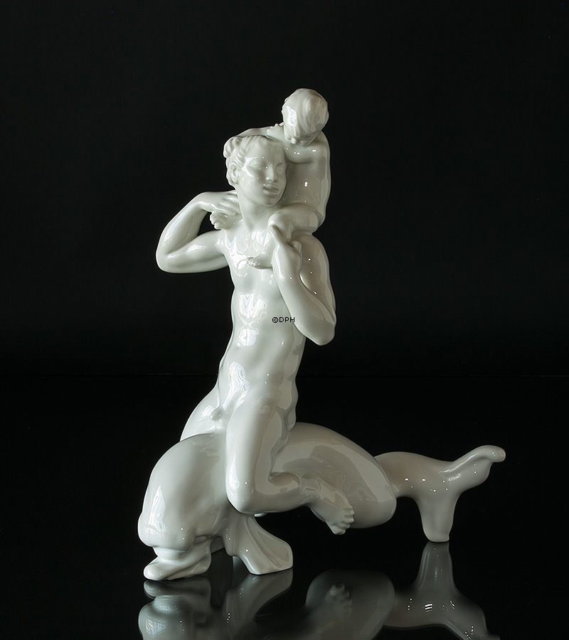 Mand med barn, Bing & Grøndahl figur nr. 56 eller 4056