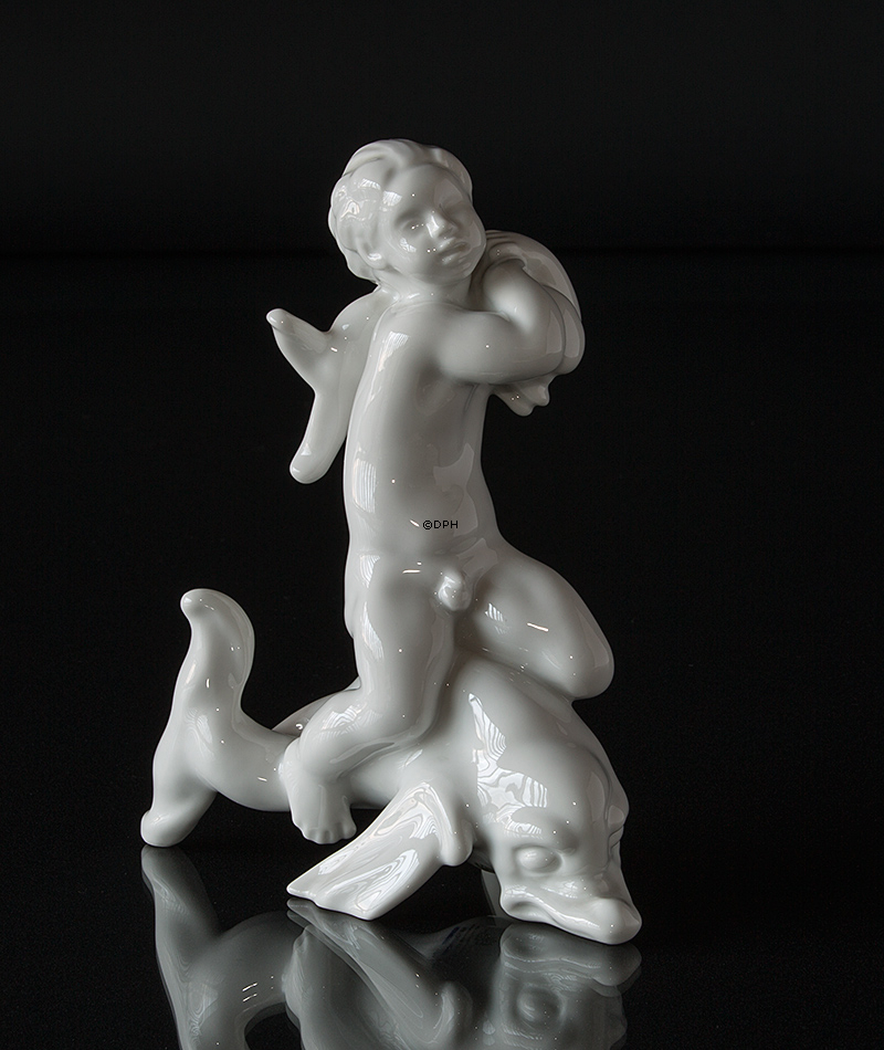 Dreng på delfin, Bing & Grøndahl figur nr. 4058 eller 58