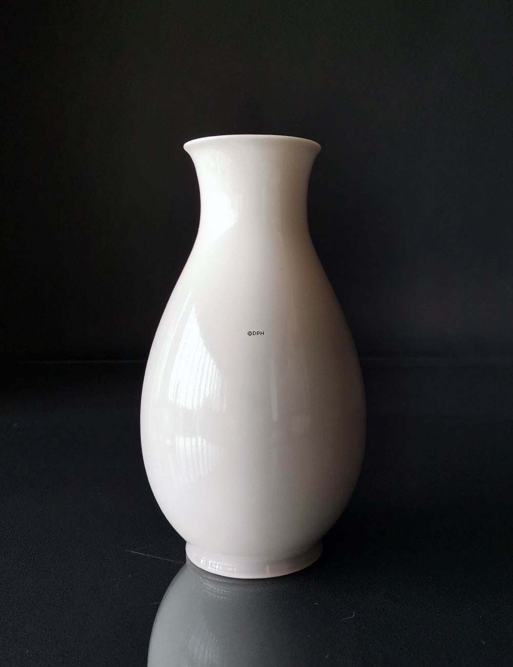 Vase med jasmin, BIng & Grøndahl nr. 420-5368