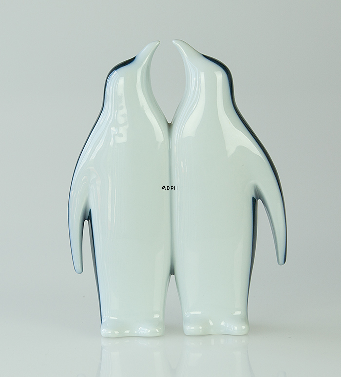Pingvin par, hvid med blå, Bing & Grøndahl figur nr. 4205, designet af Agnethe Jørgensen