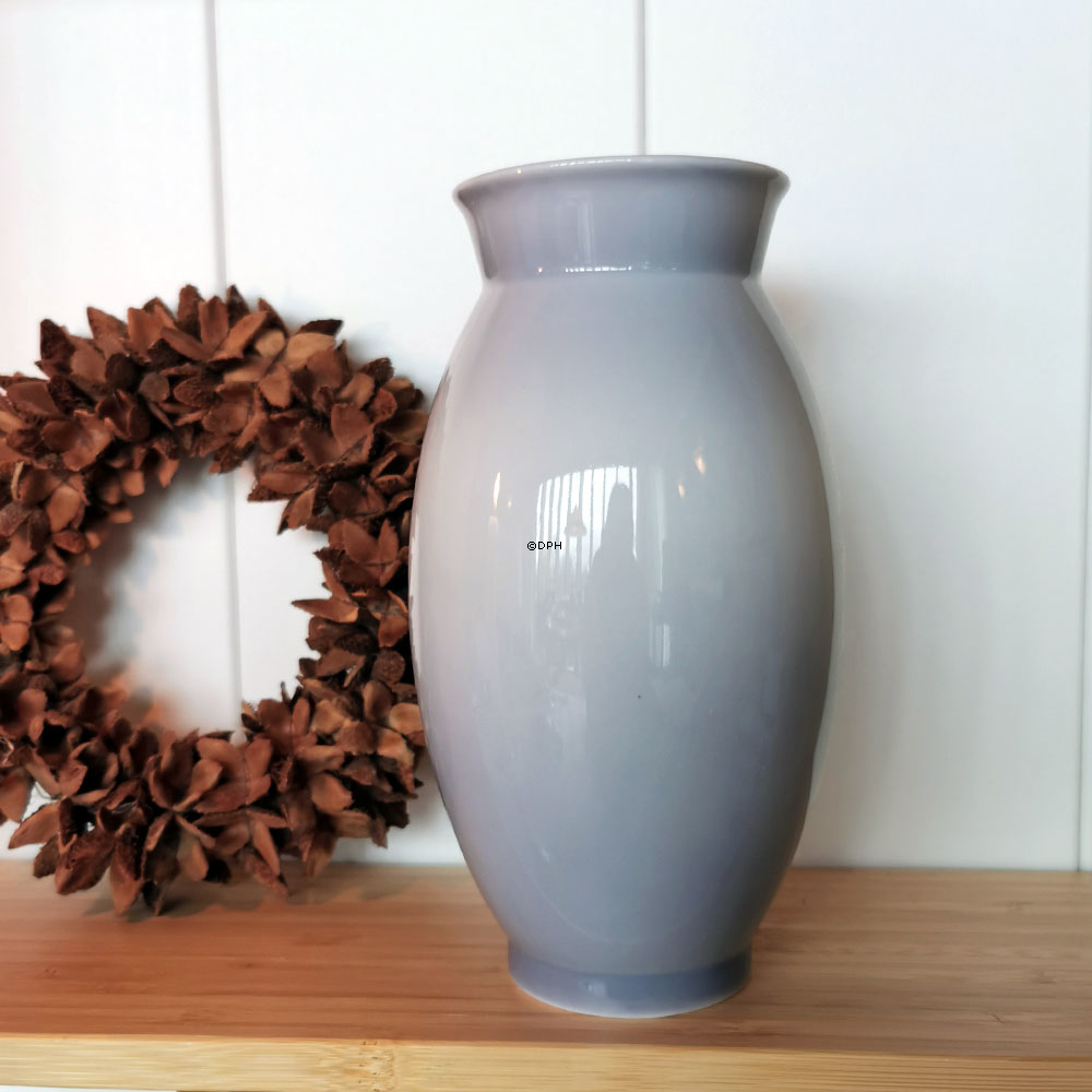 Vase med blomst, Bing & Grøndahl nr. 432-5420