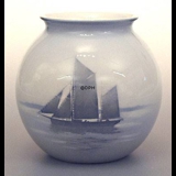 Vase mit Schiff, Bing & Gröndahl Nr. 503-472