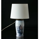 Lampe med skibsmotiv. original montering, (indsats kan tages ud) Bing & Grøndahl nr. 541-95