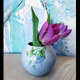 Bing & Grondahl vase with Bindweed No. 5411-1831