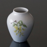 Vase mit Goldregen, Bing & Gröndahl Nr. 62-12