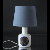 Hvid Retro Bordlampe med blå dekoration, Bing & Grøndahl nr. 6714-2105
