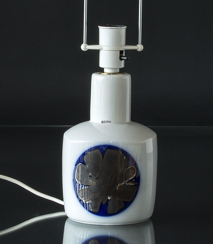 Hvid Retro Bordlampe med blå dekoration, Bing & Grøndahl nr. 6714-2105