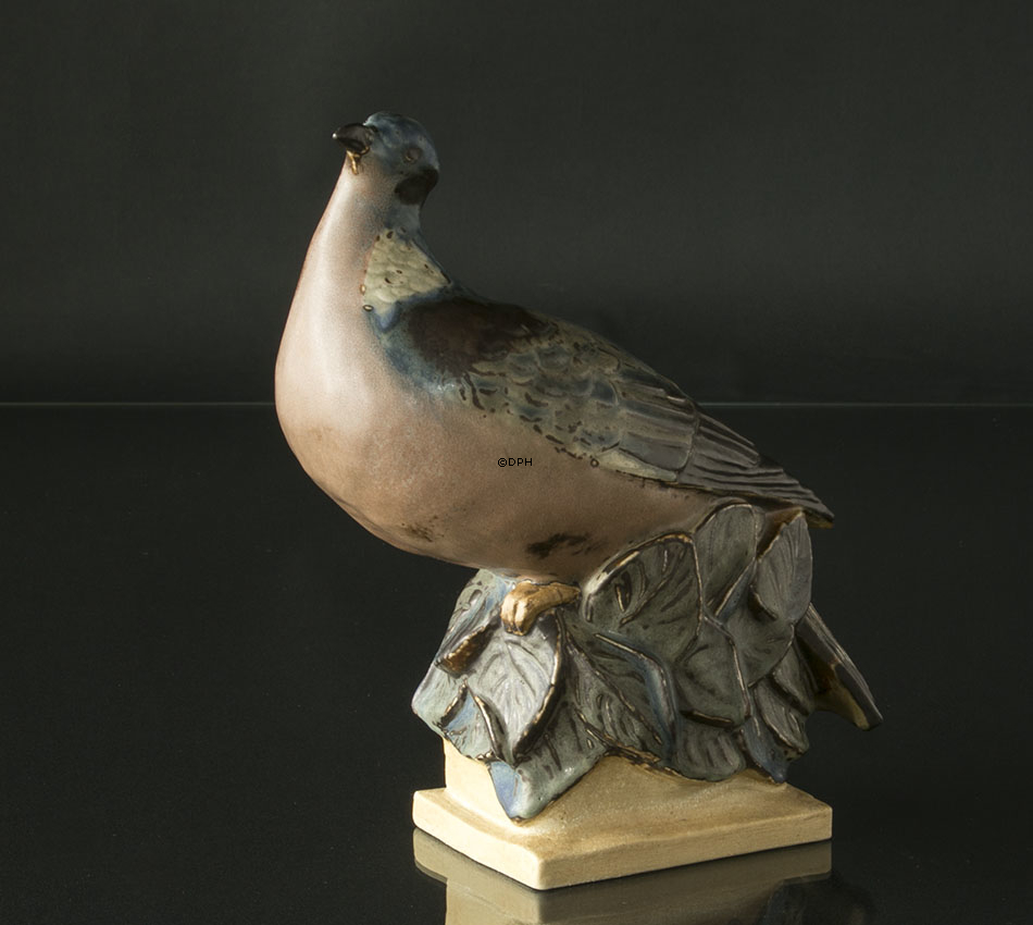 Skovdue, Bing & Grøndahl figur af stentøj nr. 7038