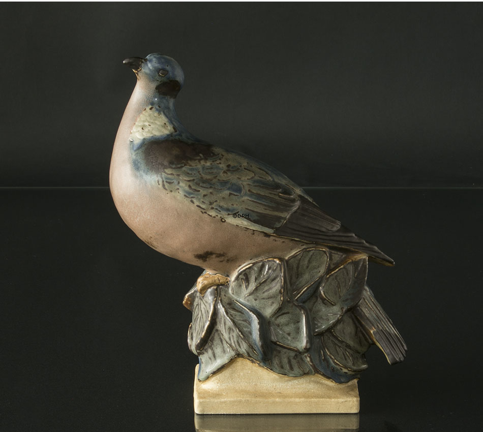 Skovdue, Bing & Grøndahl figur af stentøj nr. 7038