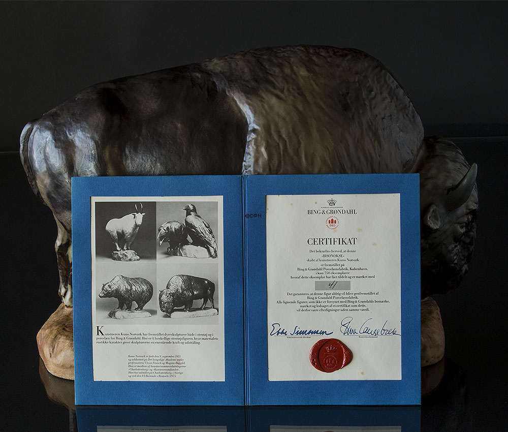 Bisonokse tyr, Bing & Grøndahl figur (sjælden) nr. 7054
