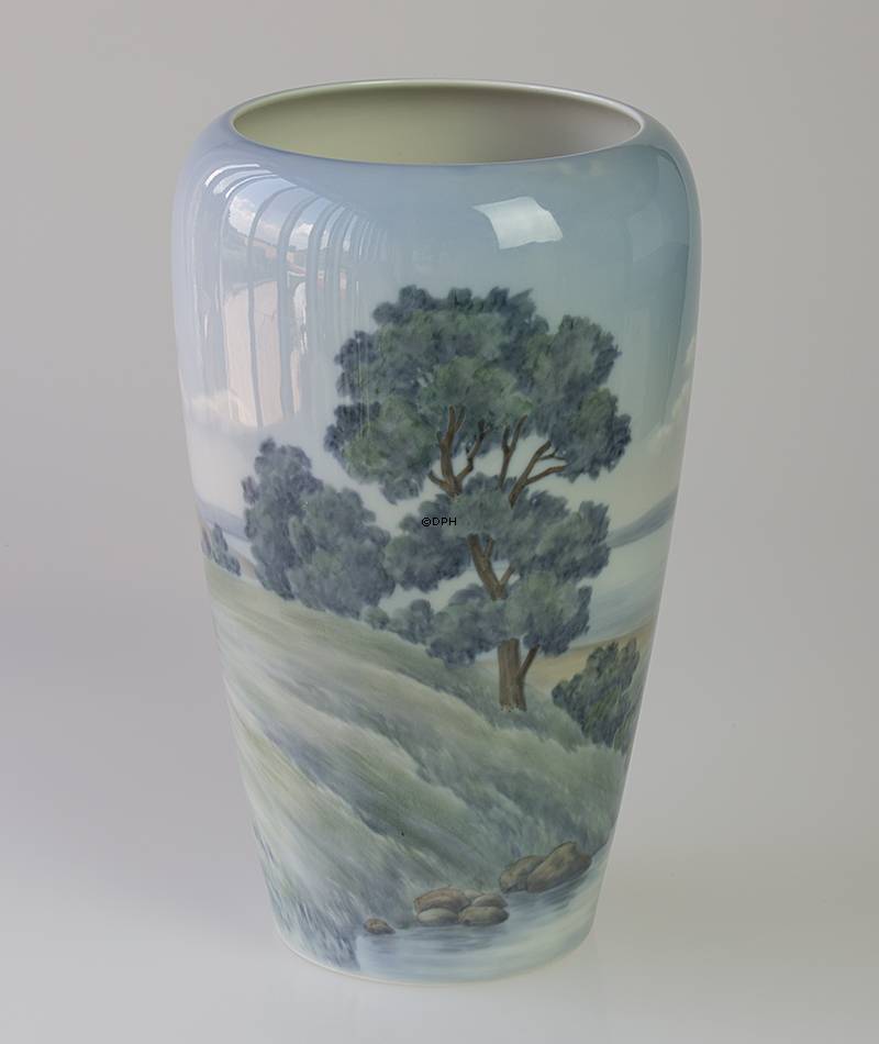 Vase med landskab, Bing & Grøndahl nr. 721-5450