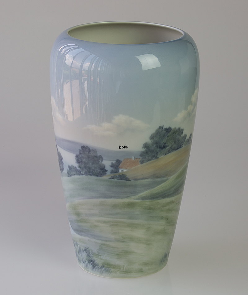 Vase med landskab, Bing & Grøndahl nr. 721-5450