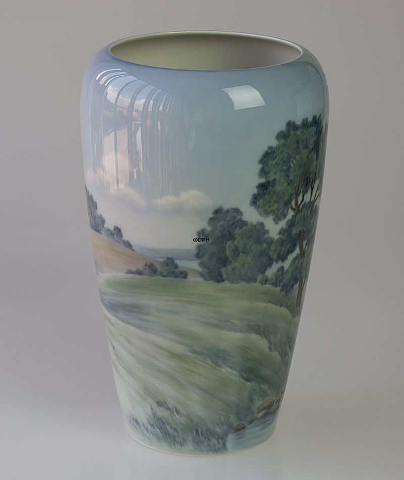 Vase med landskab, Bing & Grøndahl nr. 721-5450