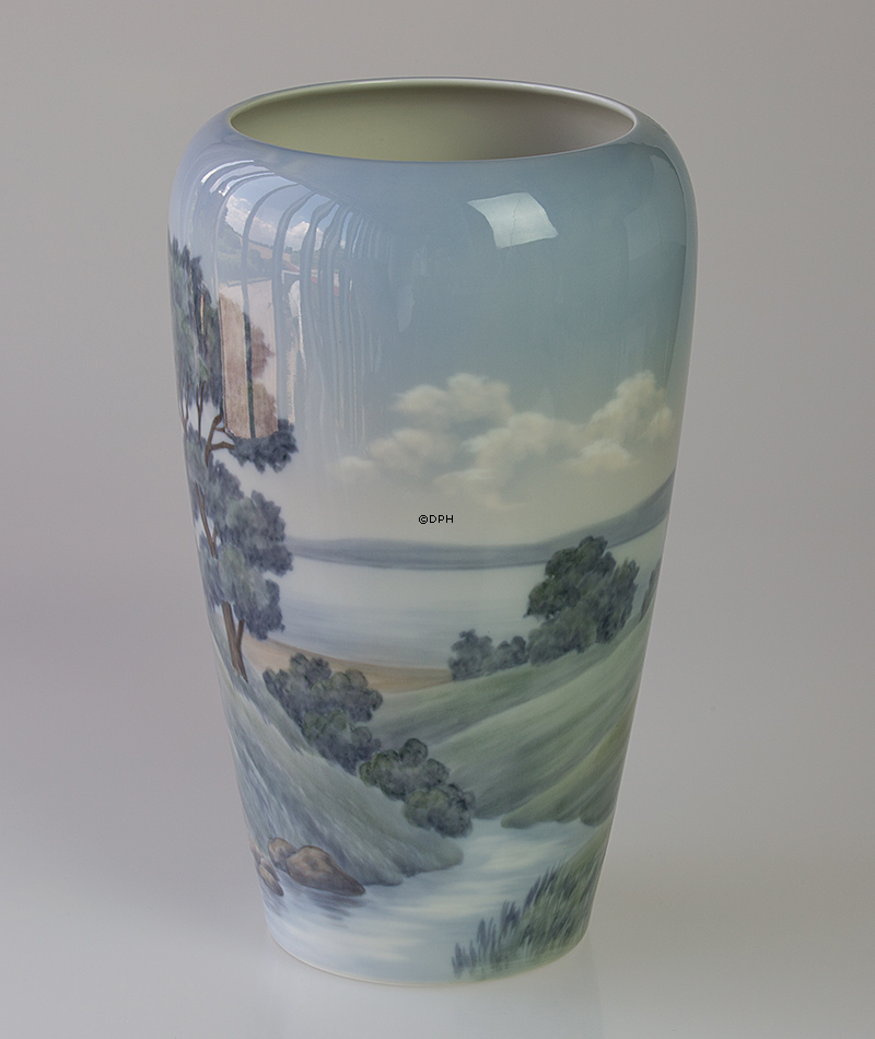 Vase med landskab, Bing & Grøndahl nr. 721-5450