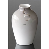 Vase mit Kirschzweig Schmetterling, Bing & Gröndahl Nr. 7777-239