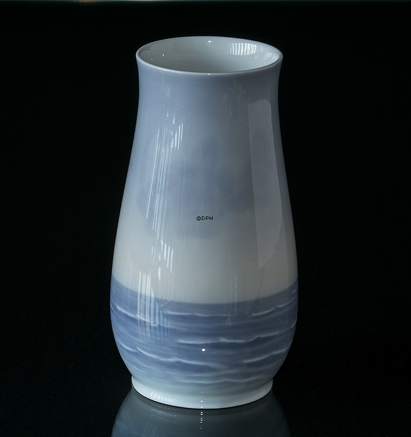 Vase med skib, Bing & Grondahl  nr. 800-5209