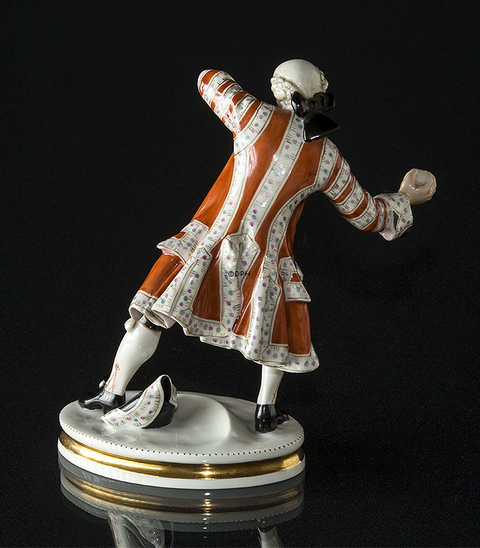 Sneboldekaster, Bing & Grøndahl overglasur figur nr. 8025