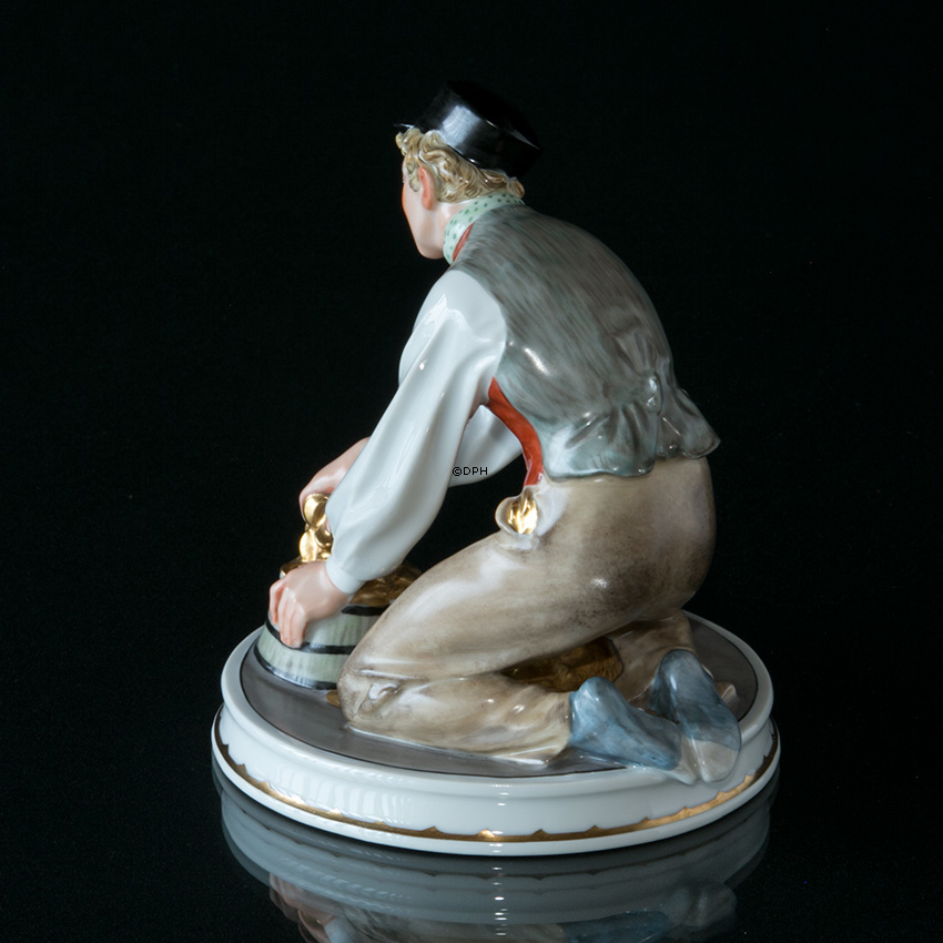 Lille Klaus, Bing & Grøndahl overglasur figur nr. 8048