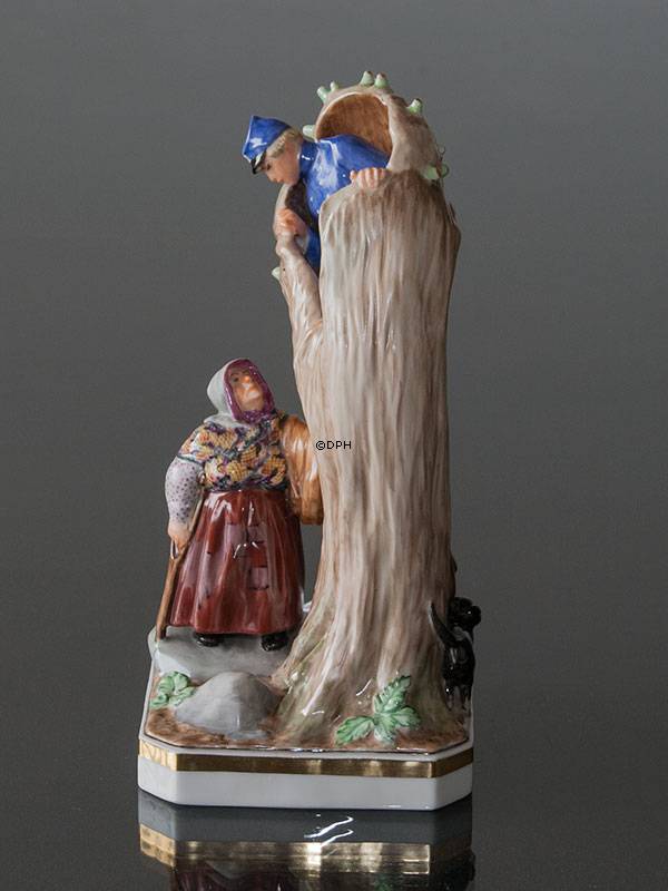 Fyrtøjet, Soldaten og Heksen ved det hule træ, Bing & Grøndahl overglasur figur nr. 8051