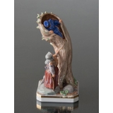 The Tinderbox The Soldier and the Witch by the hollow Tree, Bing & grondahl overglaze figurine no. 8051