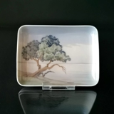 Dish with Landscape, Bing & Grondahl no. 8463-539