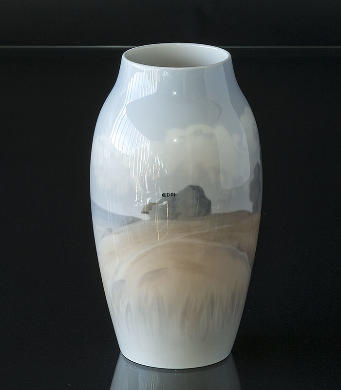 Vase med landskab med træer, Bing & Grøndahl nr. 8528-243