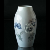 Vase mit weißen Blumen, Bing & Gröndahl Nr. 8746-368