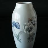 Vase med blomster, BIng & Grøndahl nr. 8746-368