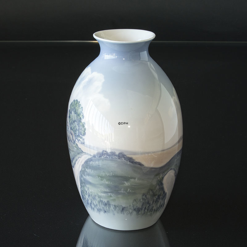 Vase med landskab, Royal Copenhagen nr. 8776-506