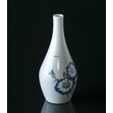 Vase mit blauer Blume, Bing & Grondahl Nr. 8815-8