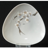 Dish with Apple Branch, Bing & grondahl No. 175-5285