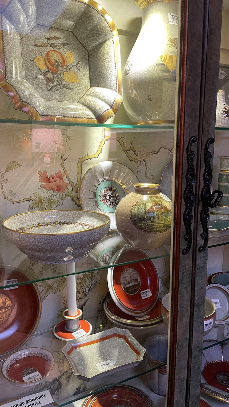 Gammelt Kinesisk vitrineskab, grøn, håndmalet