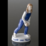 1982 Annual Figurine, Girl with Ball, Bing & Grøndahl